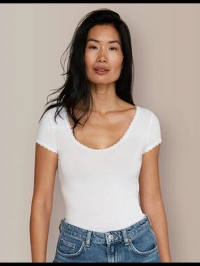 Numi The Lace Undershirt